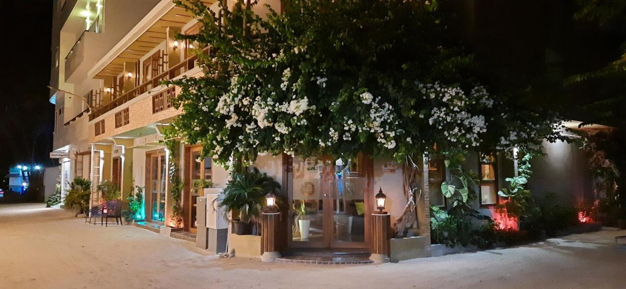 Maladiwa Beach & Spa Maafushi Exterior foto